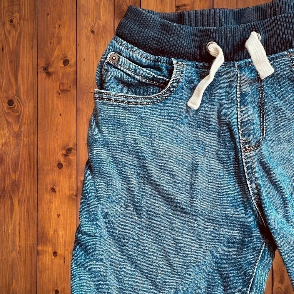 The Children’s Place Boys Size 10 Blue Denim Bermuda Shorts • Ribbed Waist • GUC